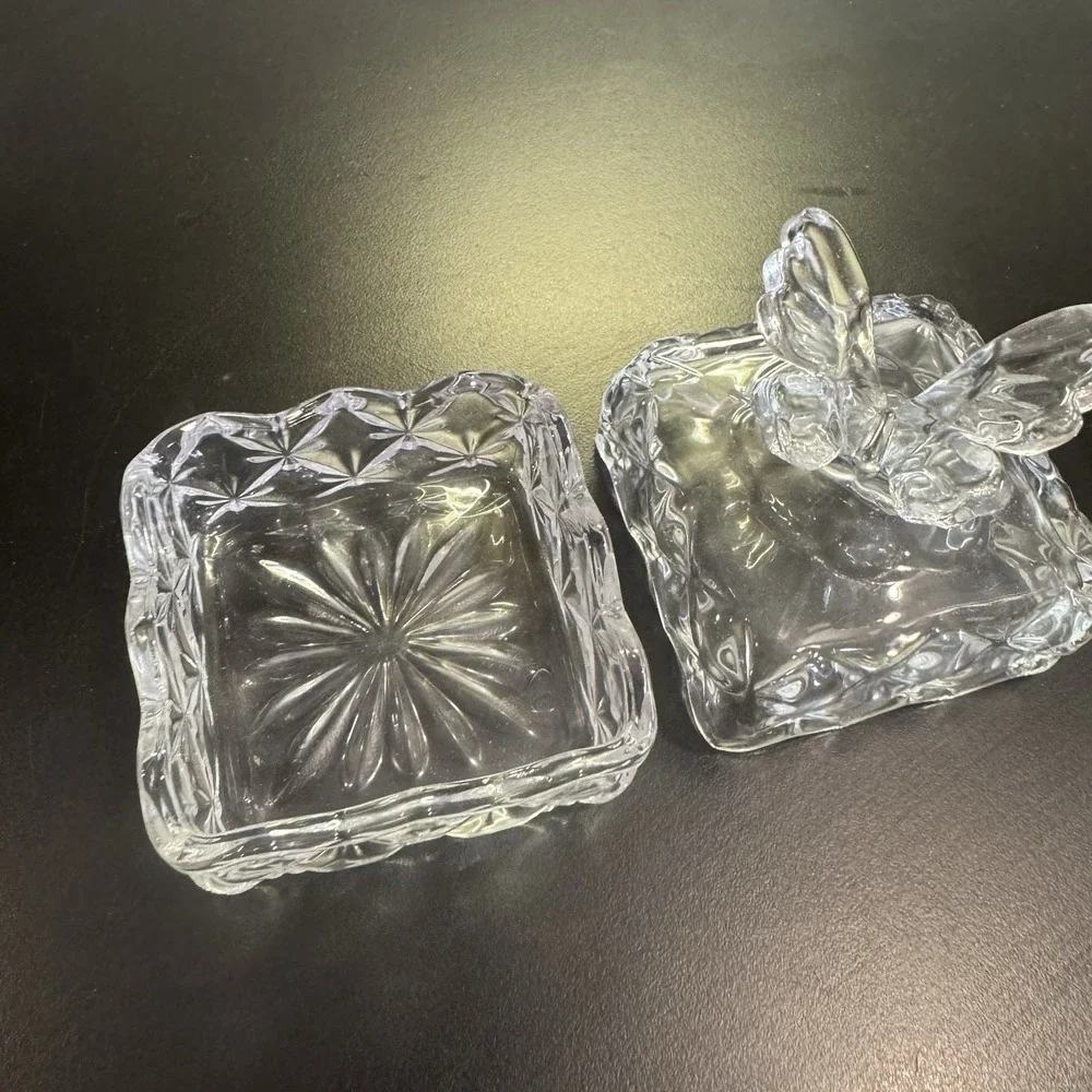 Studio Crystal Amore Collection Butterfly 3 Inch Trinket Box with Lid Romantic‎